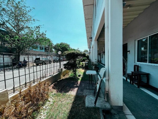 Siayan Travellers Inn Manila powered by Cocotel image 6